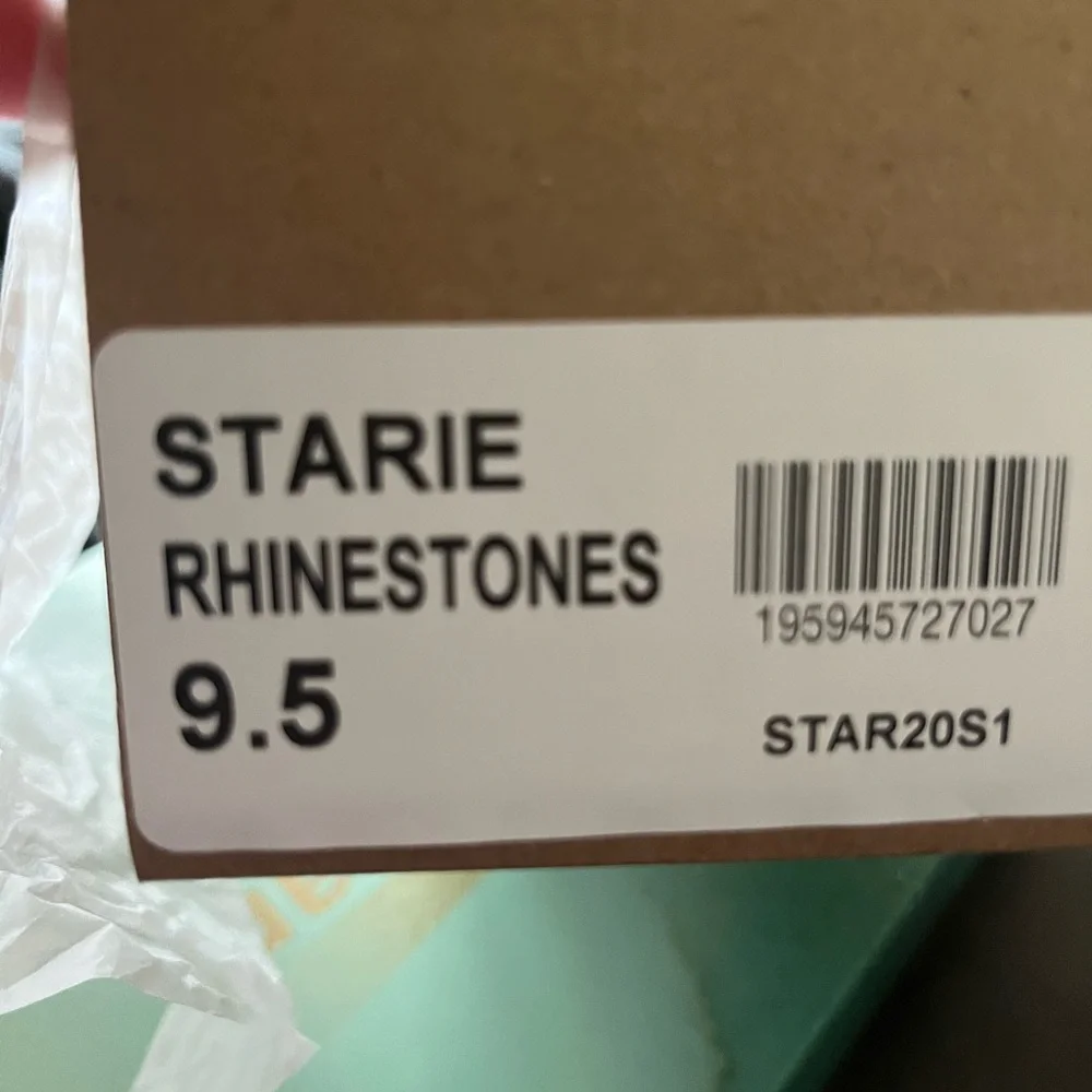 New Steve Madden Women's Slide Sandal - Picture 2 of 5